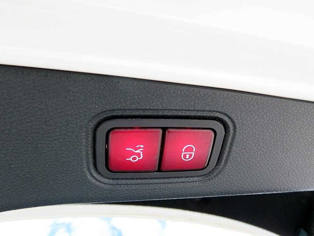 벤츠 E 클래스 E-클래스 W213 E220d 쿠페 이미지 16