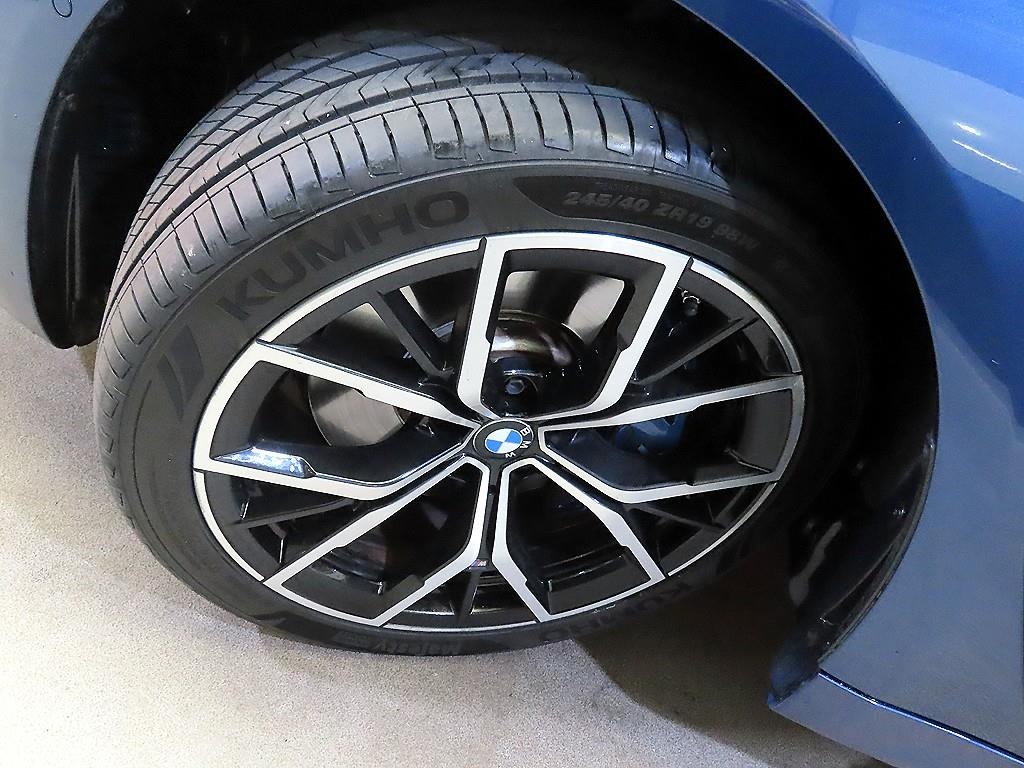 BMW 5시리즈 5시리즈 (G30) 530e M 스포츠 이미지 20