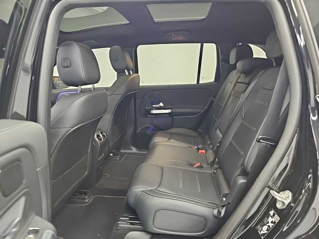 벤츠 EQB EQB (X243) EQB 300 4MATIC AMG 라인 이미지 12