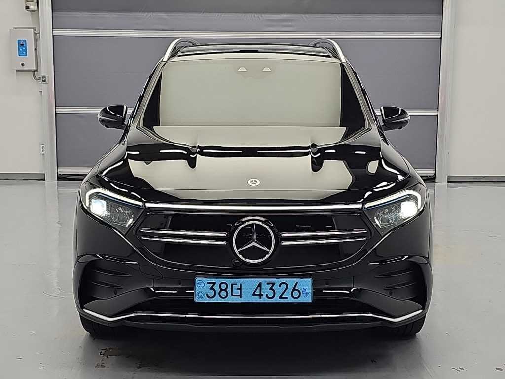 벤츠 EQB EQB (X243) EQB 300 4MATIC AMG 라인 이미지 2