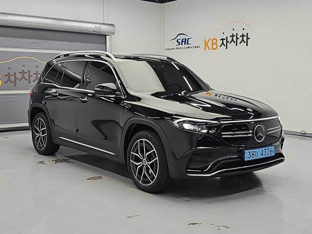 벤츠 EQB EQB (X243) EQB 300 4MATIC AMG 라인 이미지 4