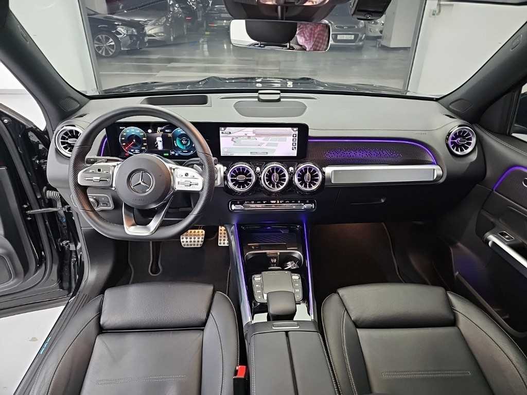 벤츠 EQB EQB (X243) EQB 300 4MATIC AMG 라인 이미지 7