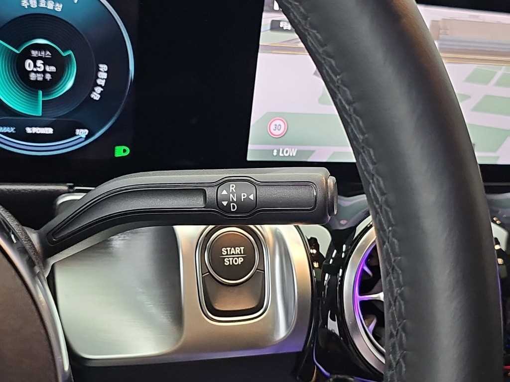 벤츠 EQB EQB (X243) EQB 300 4MATIC AMG 라인 이미지 8