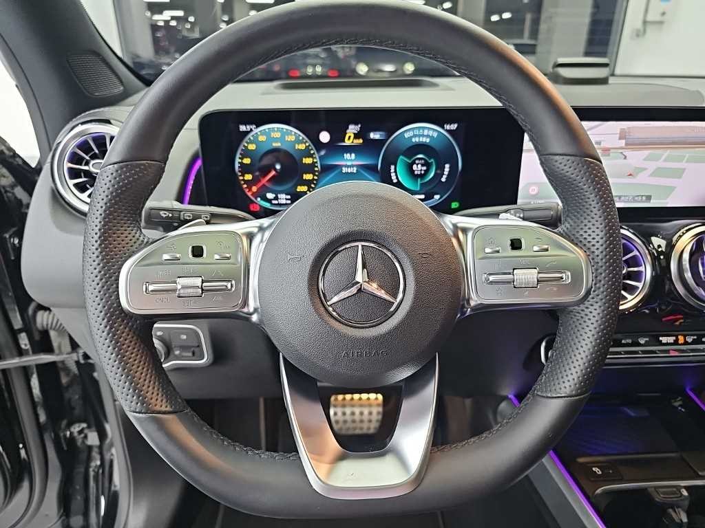 벤츠 EQB EQB (X243) EQB 300 4MATIC AMG 라인 이미지 9
