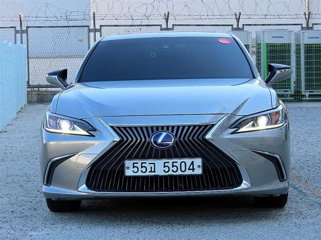 렉서스 ES ES300h 7세대 이그제큐티브 이미지 2