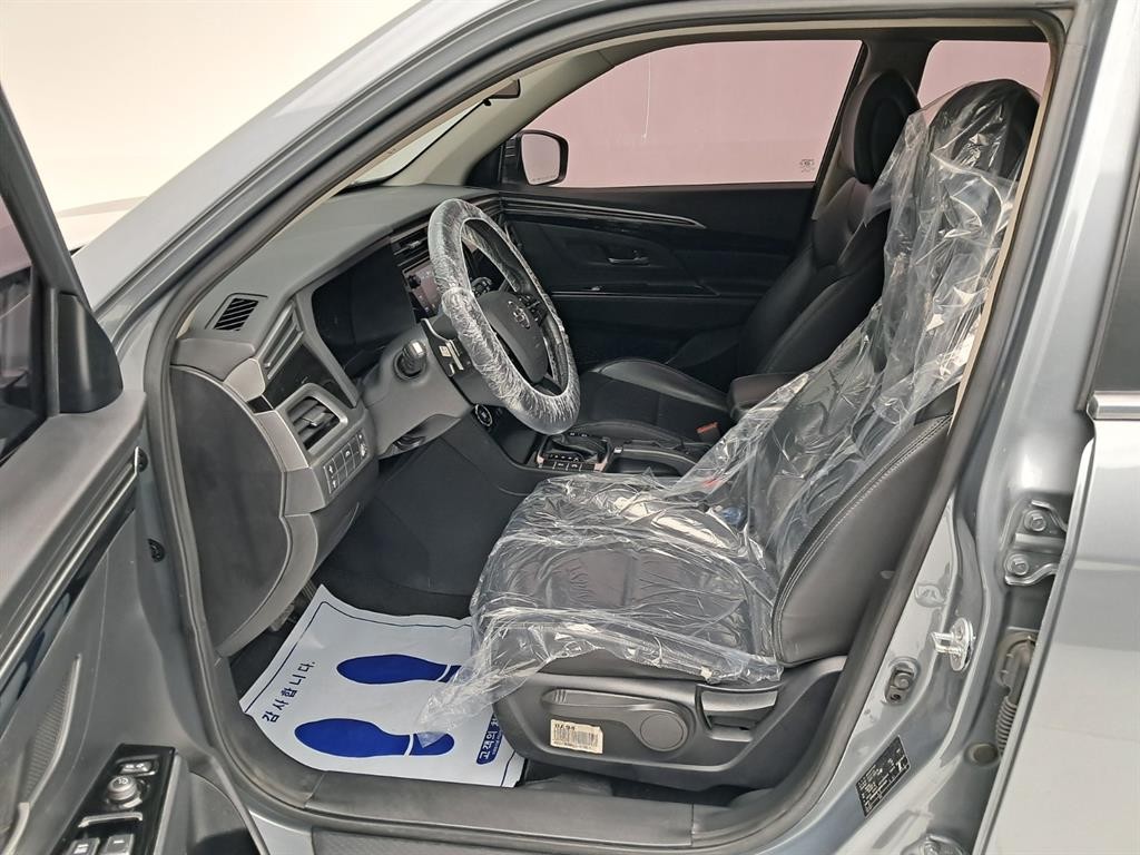 KG모빌리티(쌍용) 코란도 뷰티풀코란도 2WD 가솔린 1.5 C3 플러스 이미지 11
