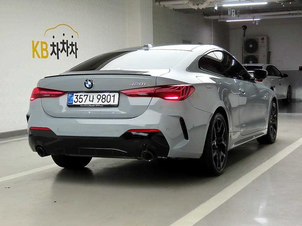 BMW 4시리즈 4시리즈 (G22) 420i 쿠페 M 스포츠 프로 이미지 4