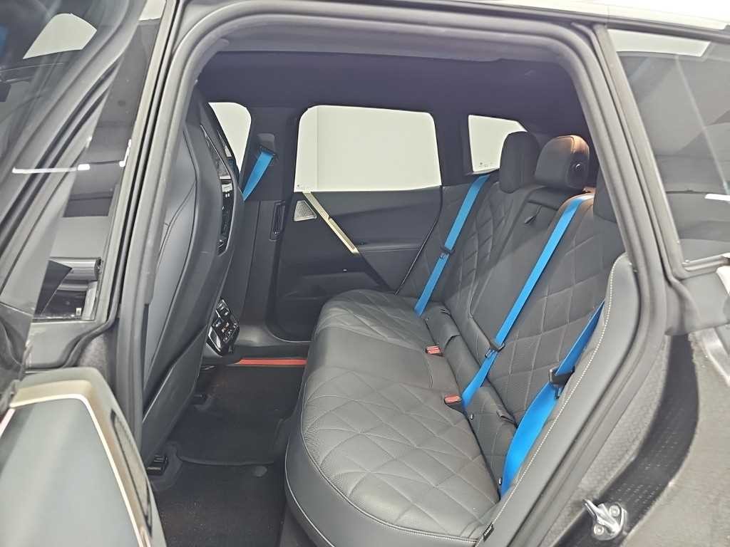 BMW iX xDrive 50 스포츠 플러스 이미지 12