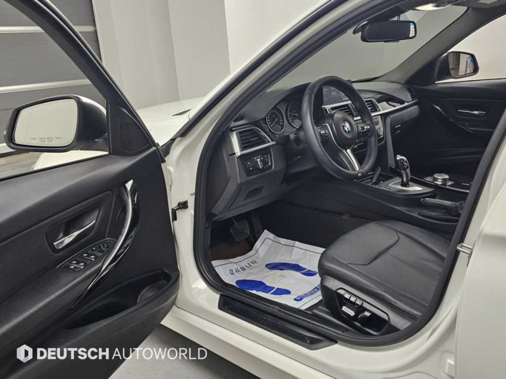 BMW 3시리즈 3시리즈 (F30) 320d 이미지 11