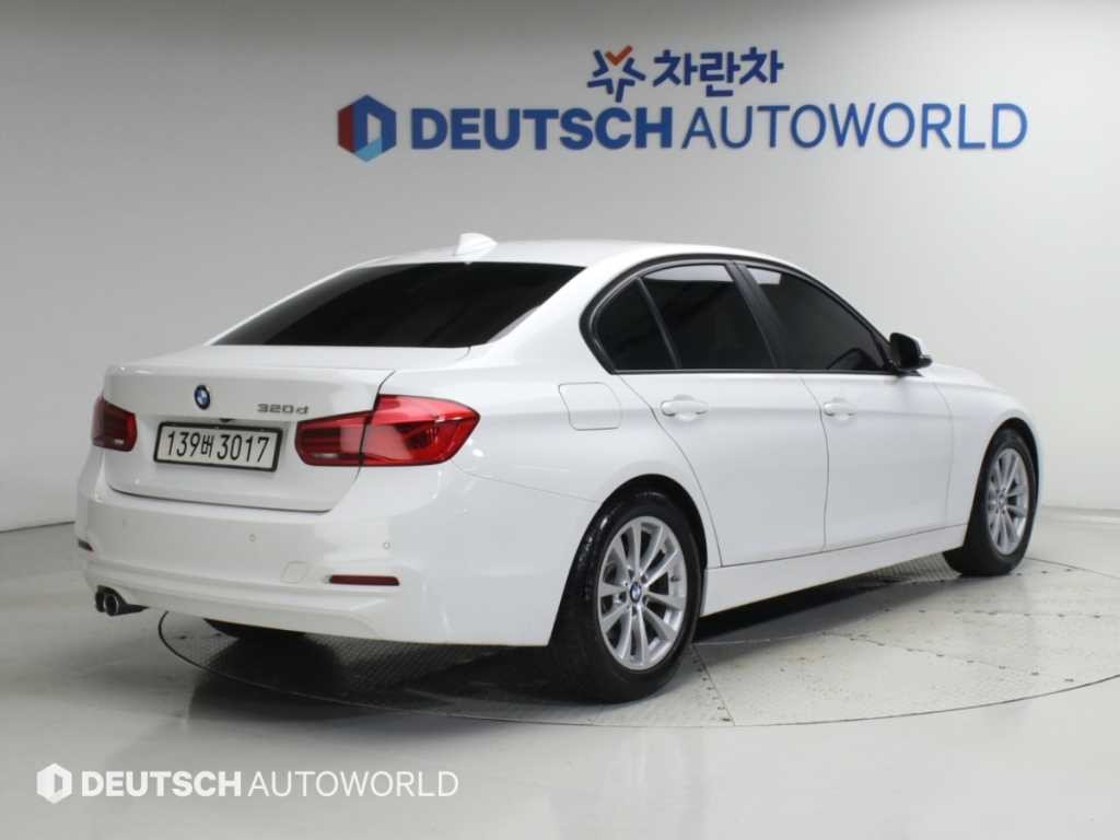 BMW 3시리즈 3시리즈 (F30) 320d 이미지 2