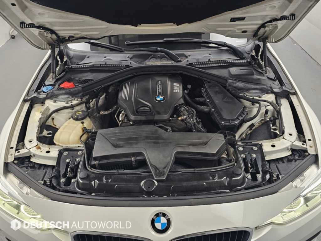 BMW 3시리즈 3시리즈 (F30) 320d 이미지 6