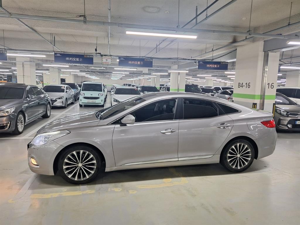 현대 그랜저 그랜저 HG HG300 EXCLUSIVE 기본형 이미지 4