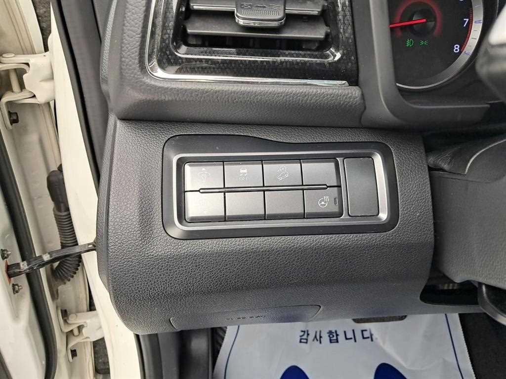 KG모빌리티(쌍용) 티볼리 베리 뉴 티볼리 2WD 가솔린 1.5 V3 이미지 13