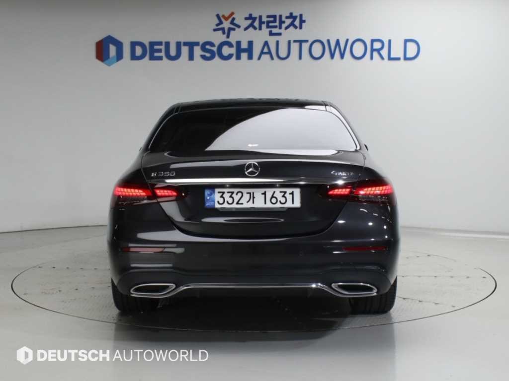 벤츠 E 클래스 E-클래스 W213 E350 4MATIC AMG LINE 이미지 4