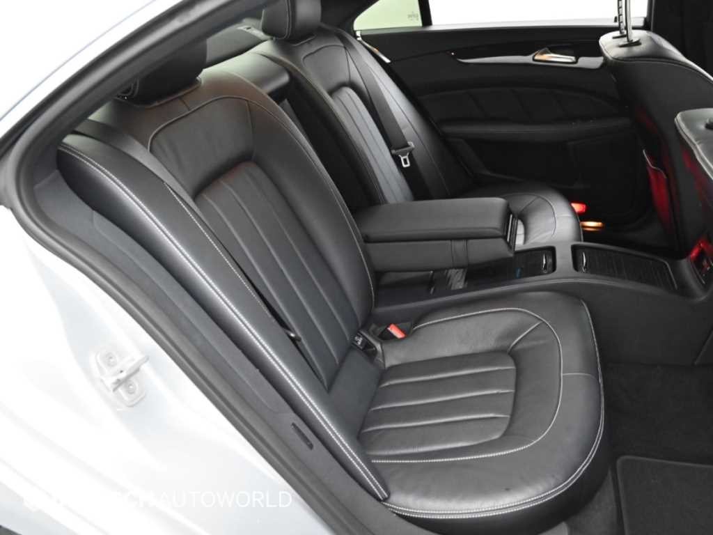 벤츠 CLS 클래스 CLS클래스 W218 CLS 350 AMG 스포츠팩 이미지 12