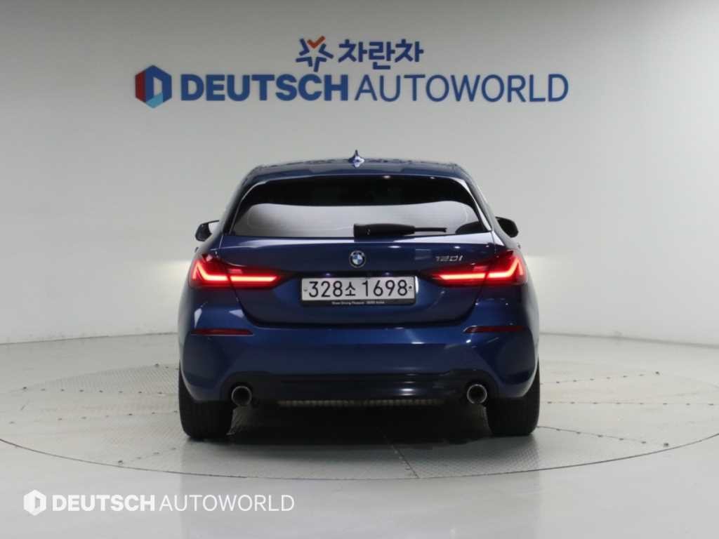 BMW 1시리즈 1시리즈 (F40) 120i 스포츠 이미지 4