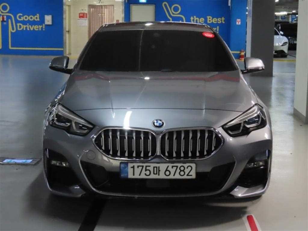BMW 2시리즈 2시리즈 그란쿠페 (F44) 220i M 스포츠 이미지 1