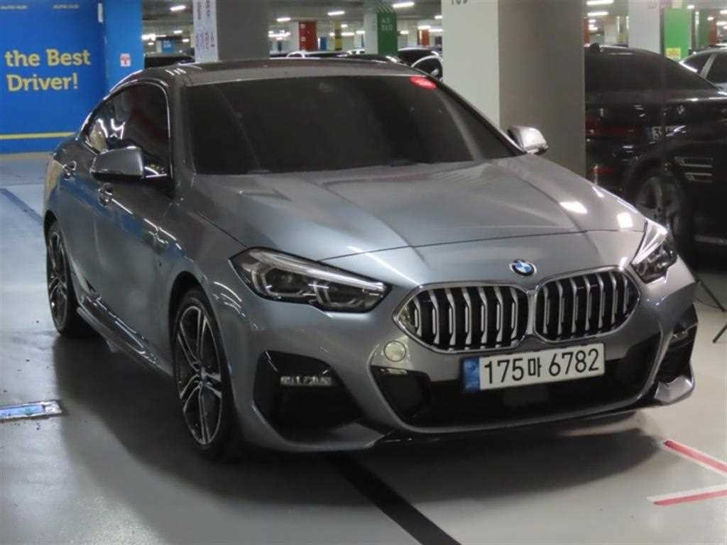 BMW 2시리즈 2시리즈 그란쿠페 (F44) 220i M 스포츠 이미지 2