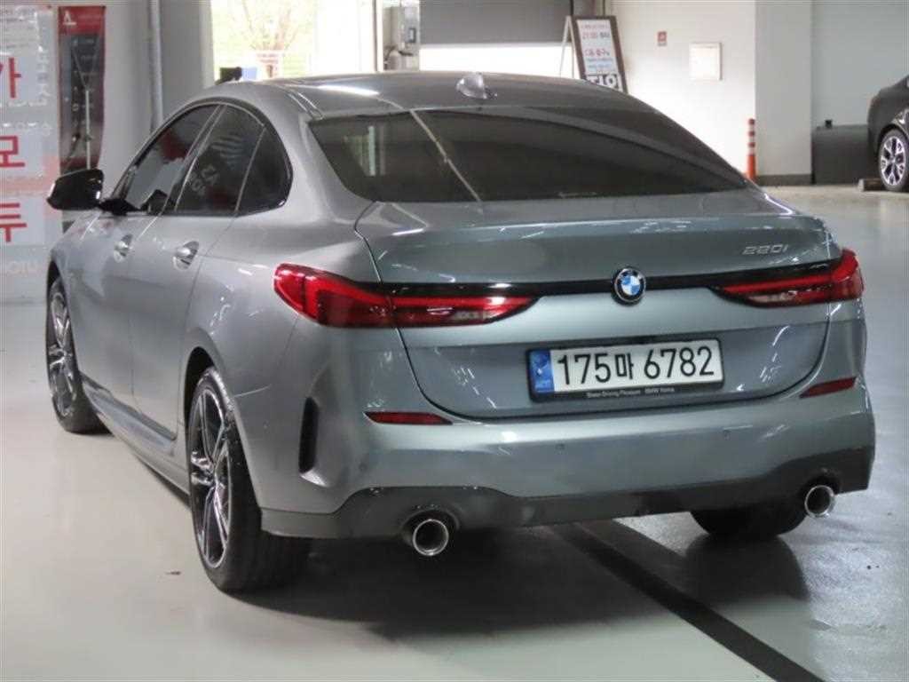 BMW 2시리즈 2시리즈 그란쿠페 (F44) 220i M 스포츠 이미지 4
