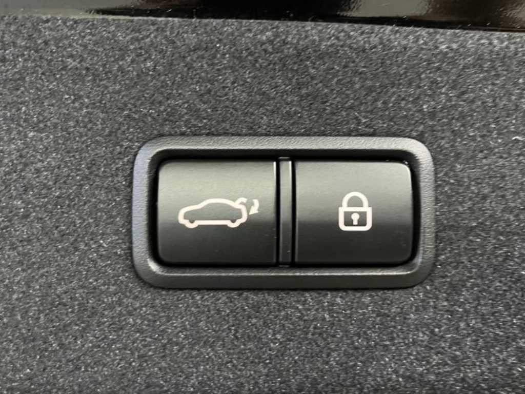 기아 K9 더 K9 3.8 GDI AWD 플래티넘Ⅰ 이미지 6