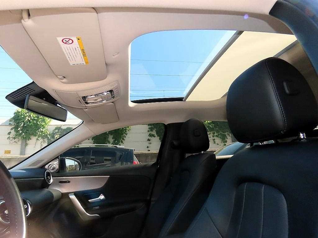 벤츠 A 클래스 A클래스 W177 A220 세단 이미지 17
