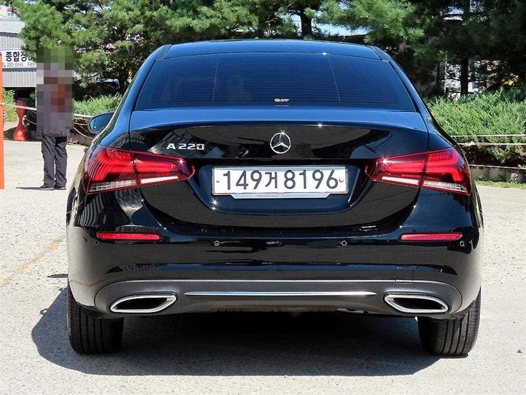 벤츠 A 클래스 A클래스 W177 A220 세단 이미지 4
