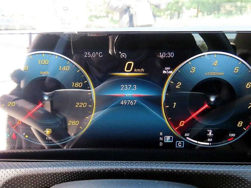 벤츠 A 클래스 A클래스 W177 A220 세단 이미지 9