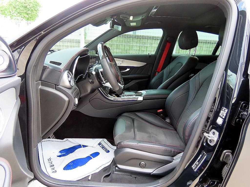 벤츠 GLC 클래스 GLC클래스 X253 AMG GLC 43 4MATIC 쿠페 이미지 5