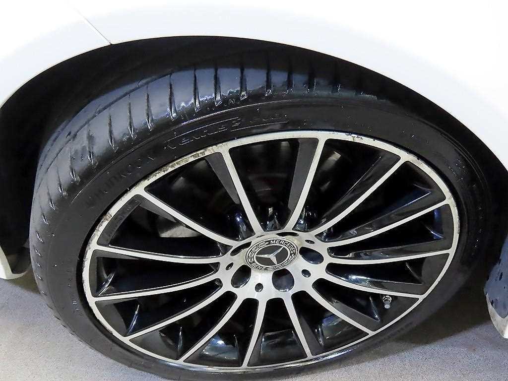 벤츠 CLS 클래스 CLS클래스 W218 CLS 250 d 4MATIC AMG Line 이미지 20
