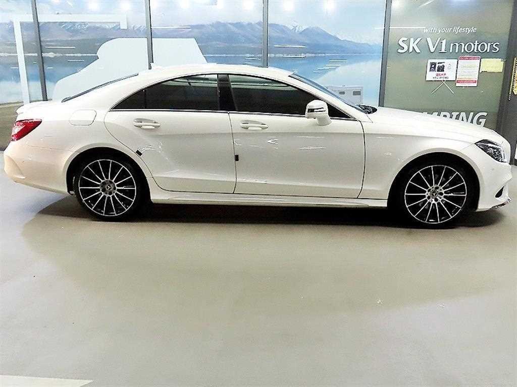 벤츠 CLS 클래스 CLS클래스 W218 CLS 250 d 4MATIC AMG Line 이미지 4