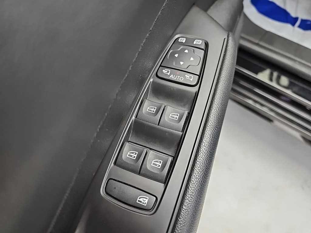 르노코리아(삼성) SM6 LPG 2.0 LPe SE(렌터카) 이미지 17