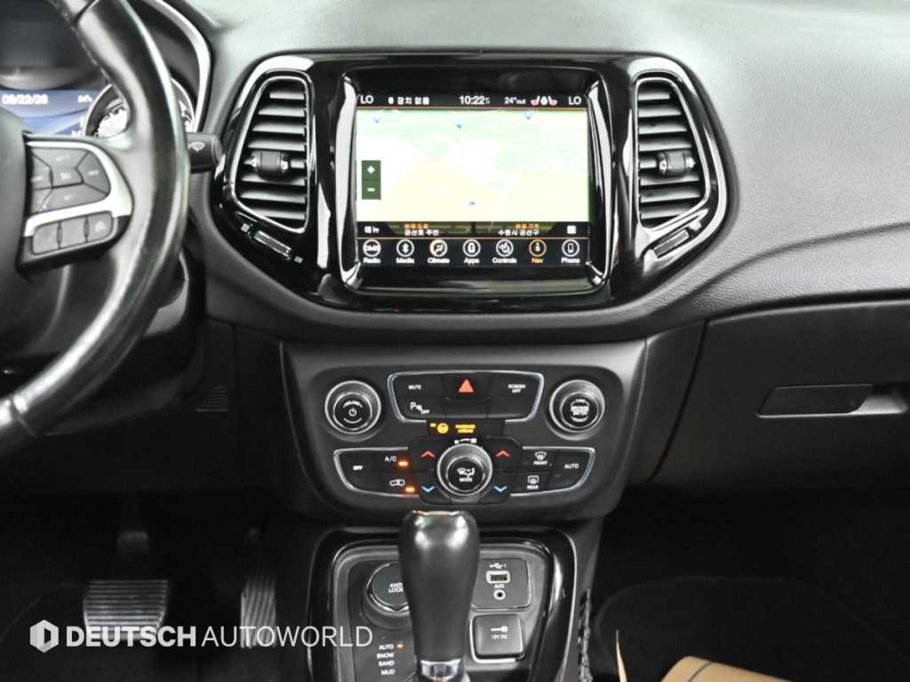 지프 컴패스 컴패스 2세대 2.4 AWD 리미티드 이미지 14