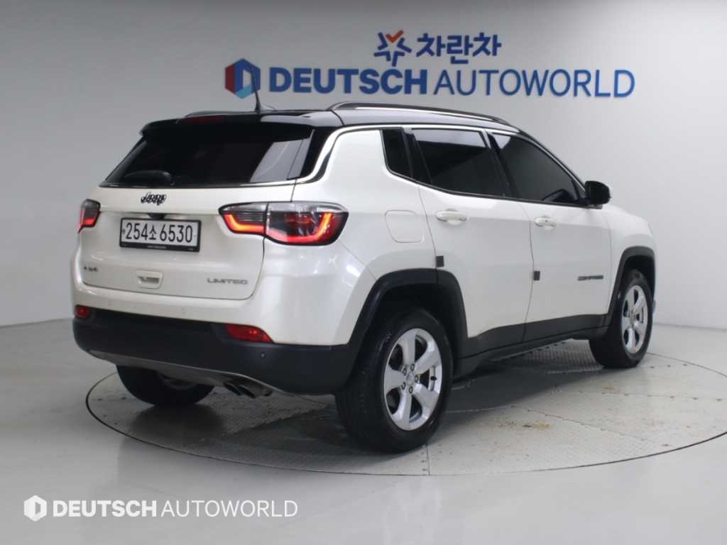 지프 컴패스 컴패스 2세대 2.4 AWD 리미티드 이미지 2