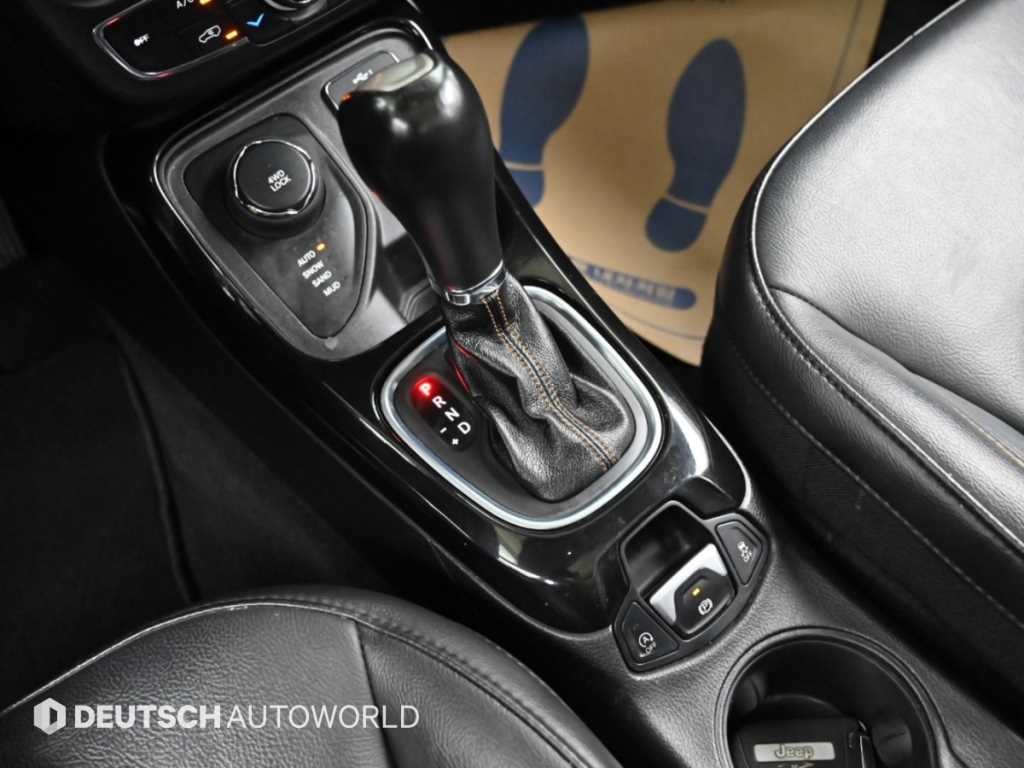 지프 컴패스 컴패스 2세대 2.4 AWD 리미티드 이미지 9