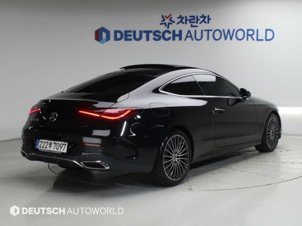 벤츠 CLE 클래스 CLE 200 쿠페 이미지 3