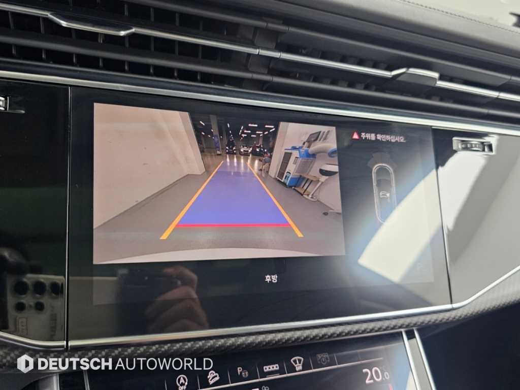 아우디 RSQ8 4.0 TFSI 콰트로 이미지 15