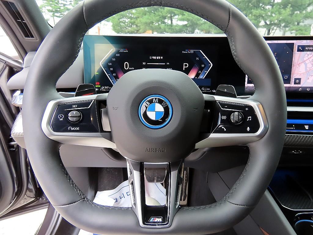 BMW 5시리즈 5시리즈 (G60) 530e M 스포츠 프로 이미지 7