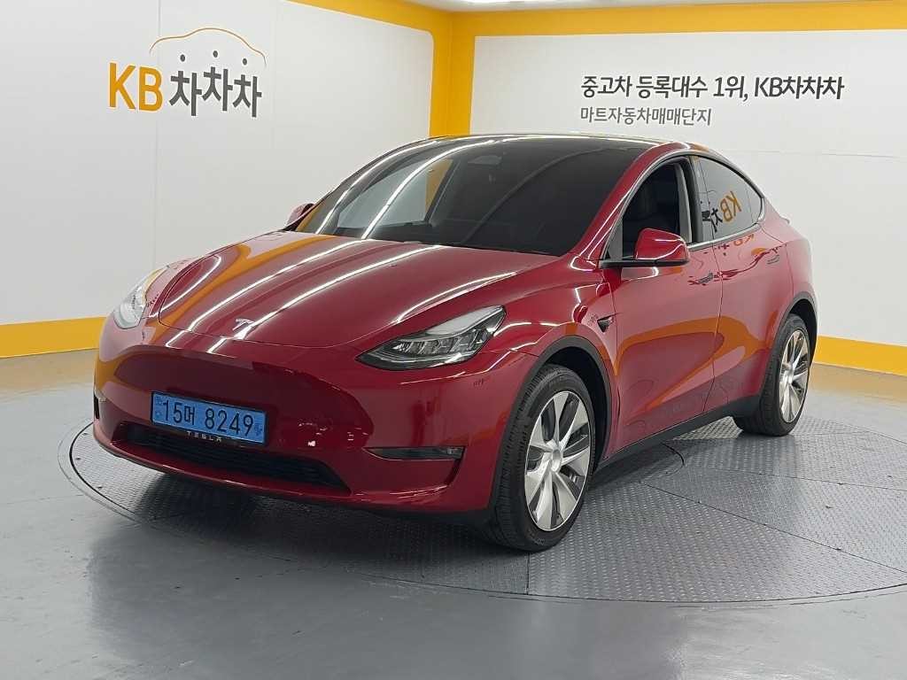 테슬라 모델 Y 롱 레인지 이미지 1