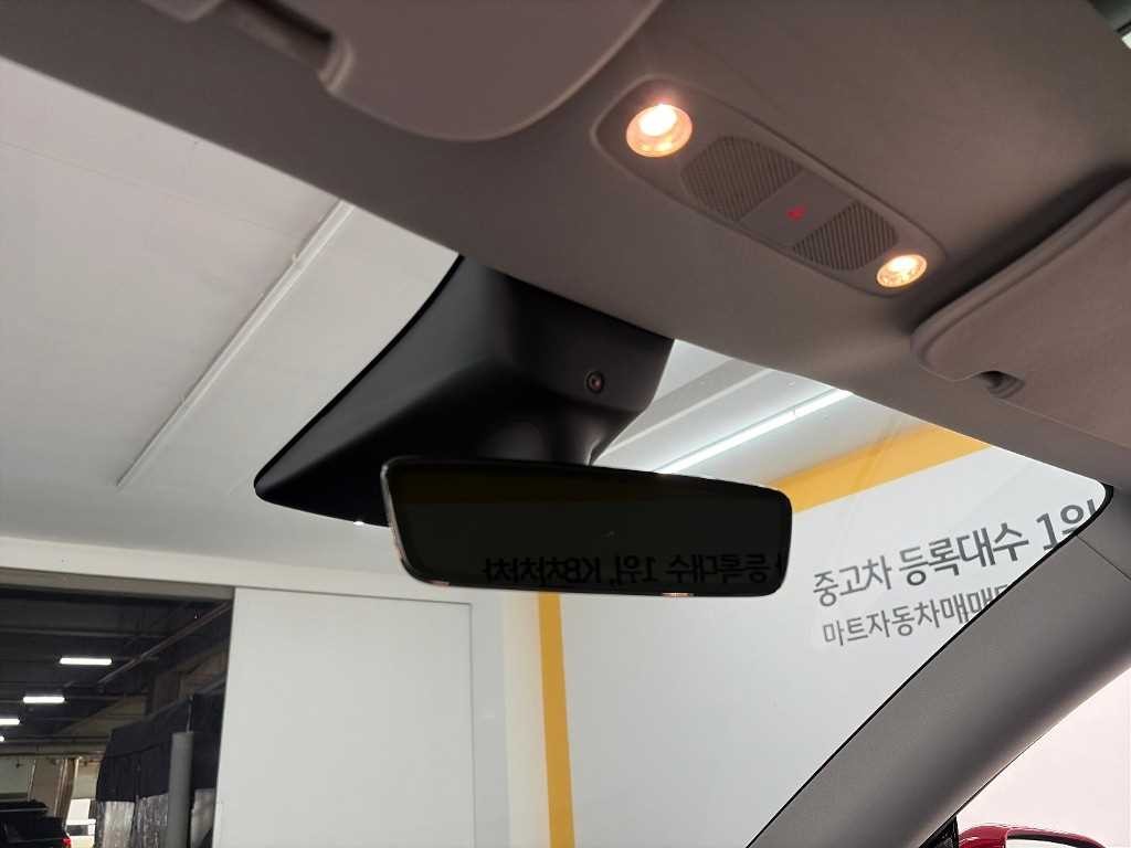 테슬라 모델 Y 롱 레인지 이미지 17