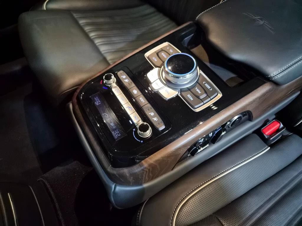 제네시스 G90 3.8 GDI AWD 프레스티지 이미지 15