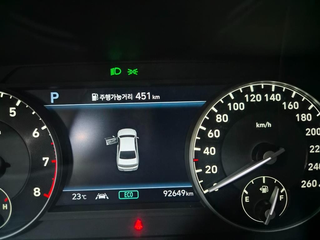 제네시스 G90 3.8 GDI AWD 프레스티지 이미지 9