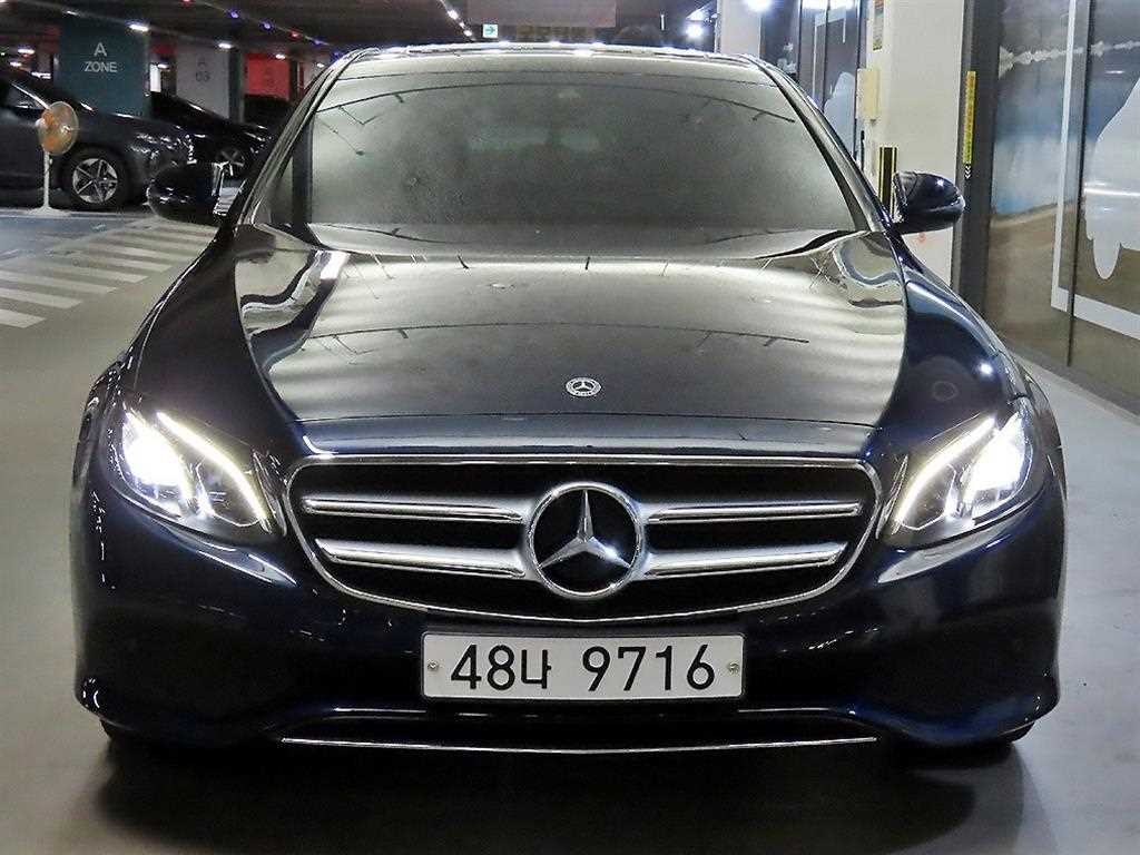 벤츠 E 클래스 E-클래스 W213 E200 아방가르드 이미지 2