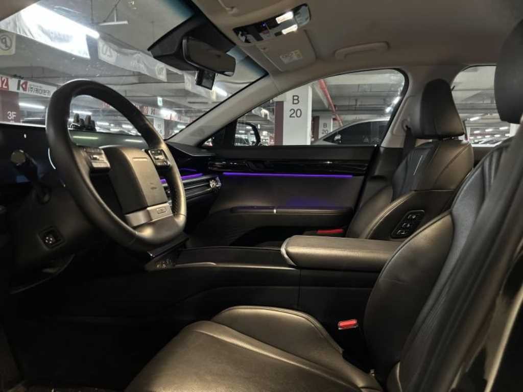 현대 그랜저 그랜저 (GN7) 가솔린 2.5 2WD 익스클루시브 이미지 2