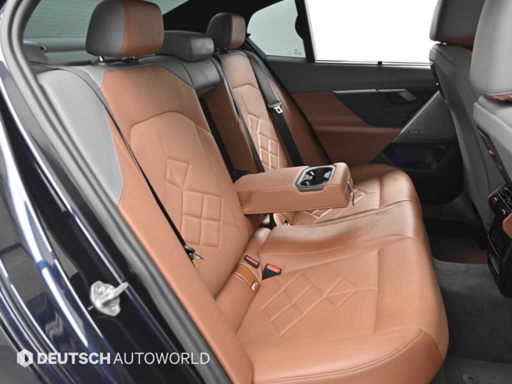 BMW i5 eDrive 40 M 스포츠 이미지 12