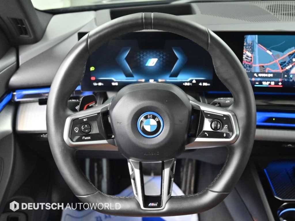 BMW i5 eDrive 40 M 스포츠 이미지 13