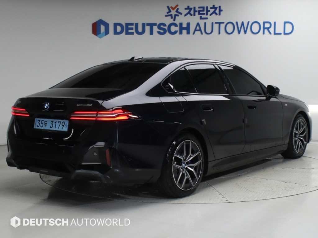 BMW i5 eDrive 40 M 스포츠 이미지 2