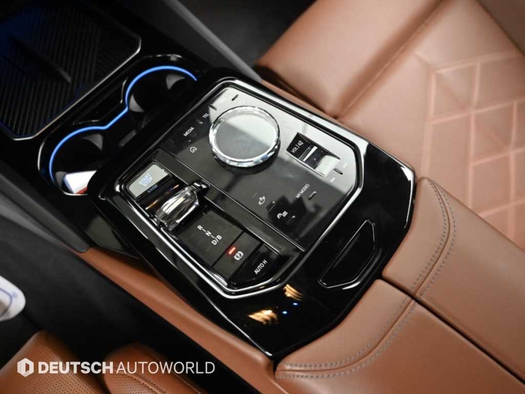 BMW i5 eDrive 40 M 스포츠 이미지 9