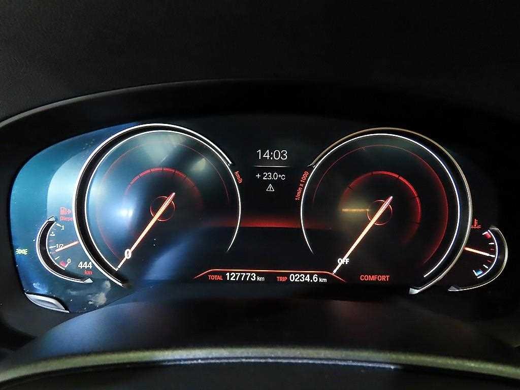 BMW 5시리즈 5시리즈 (G30) 520d M 스포츠 플러스 이미지 8