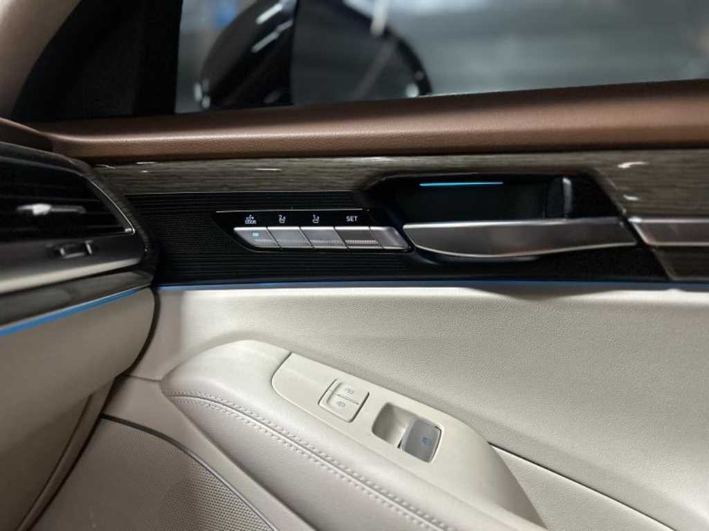 제네시스 G90 3.8 GDI AWD 프리미엄 럭셔리 이미지 14