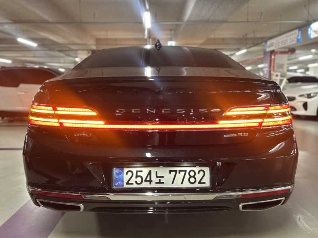 제네시스 G90 3.8 GDI AWD 프리미엄 럭셔리 이미지 3